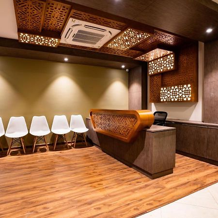 ลาเวนเดอร์ อินโฟพาร์ค โกจิ Hotel Kochi ภายนอก รูปภาพ