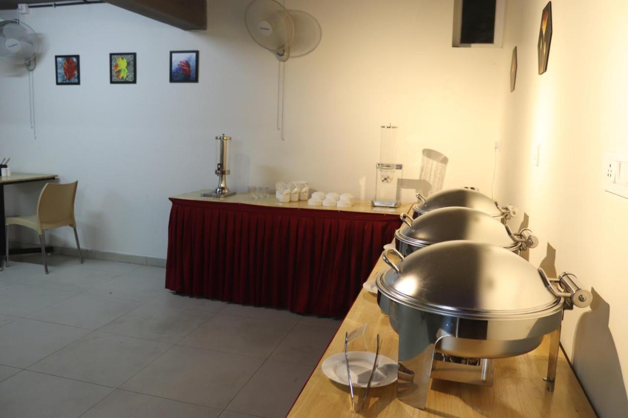 ลาเวนเดอร์ อินโฟพาร์ค โกจิ Hotel Kochi ภายนอก รูปภาพ