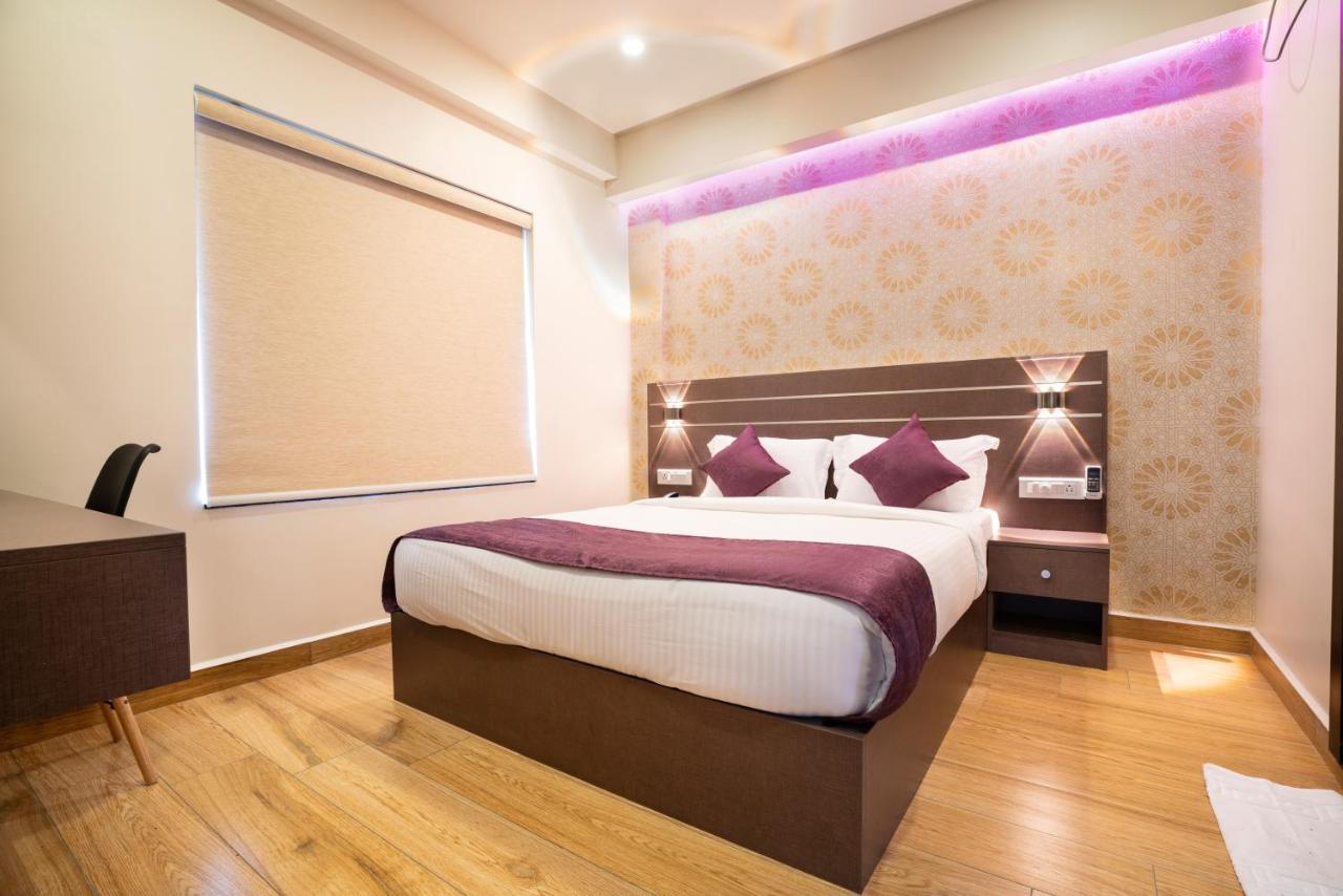 ลาเวนเดอร์ อินโฟพาร์ค โกจิ Hotel Kochi ภายนอก รูปภาพ