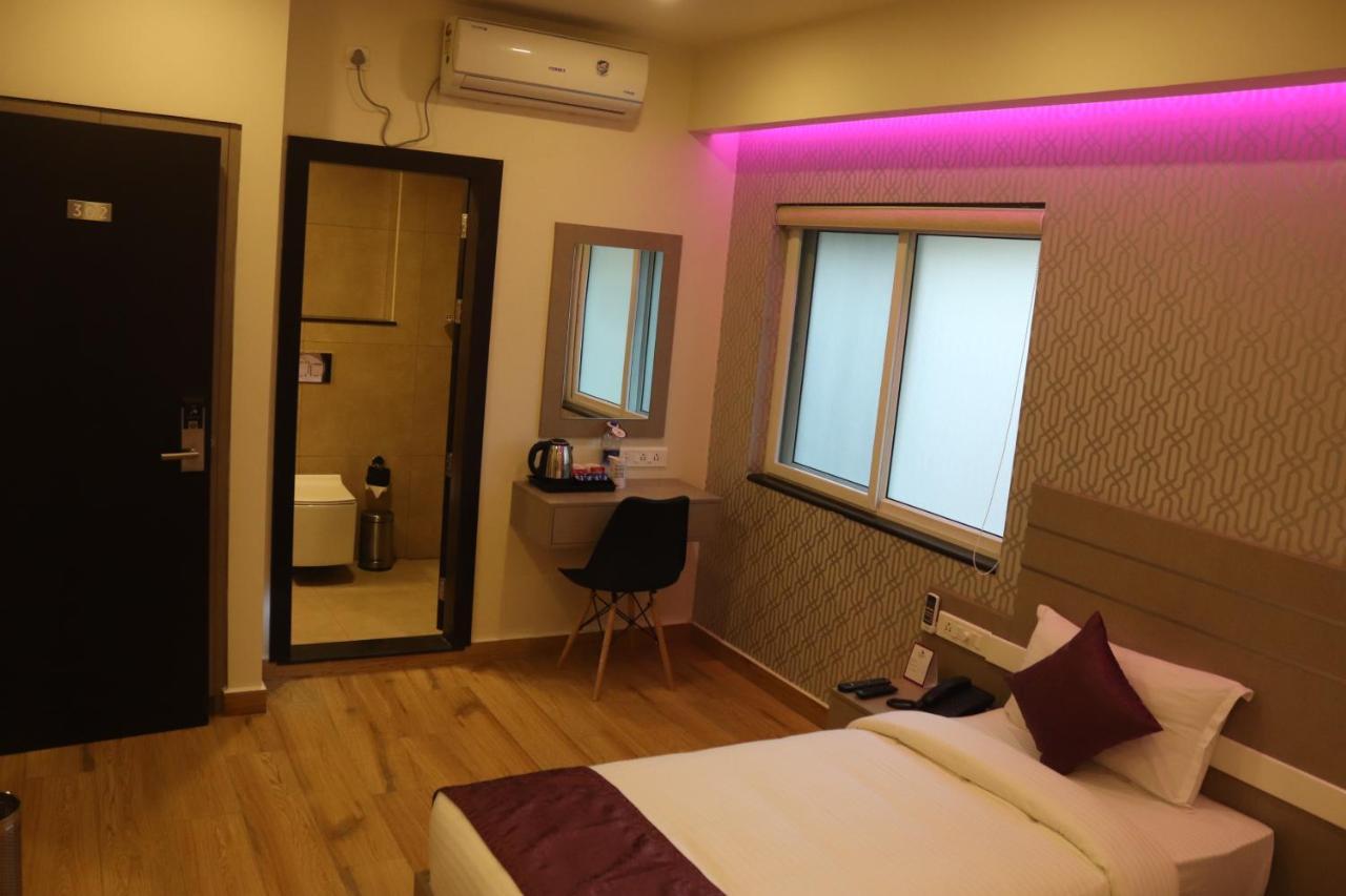 ลาเวนเดอร์ อินโฟพาร์ค โกจิ Hotel Kochi ภายนอก รูปภาพ